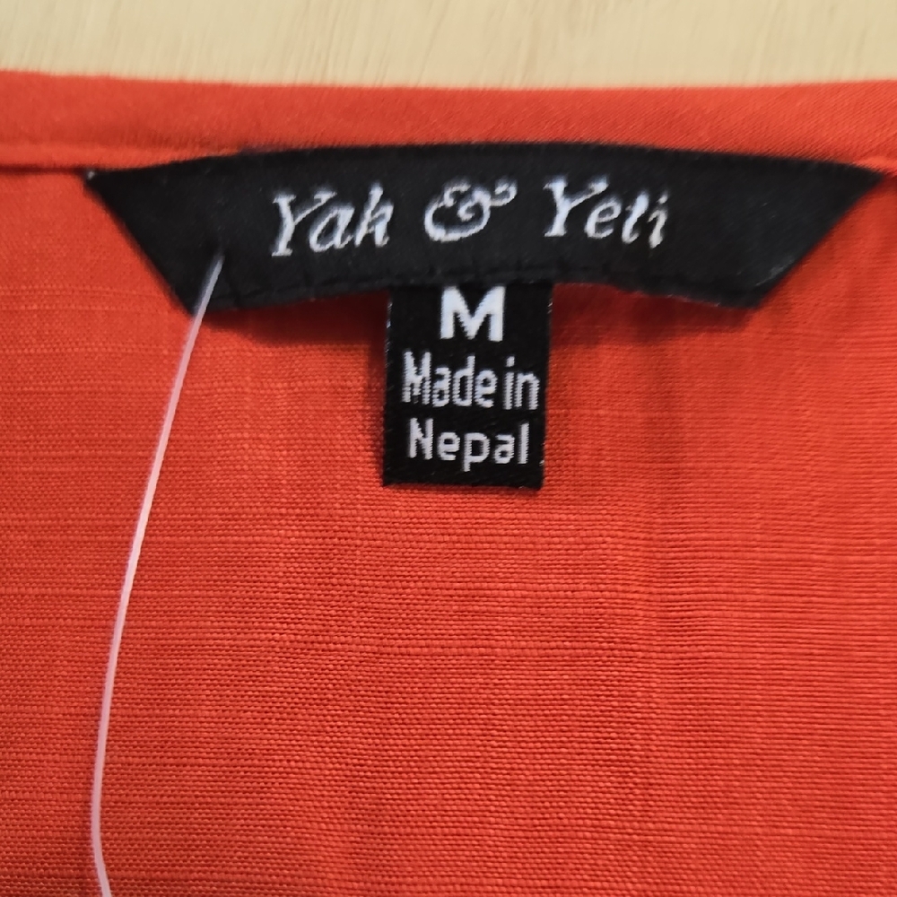 Yxxx NWT Yak & YETI Tiered Ruffled Colorblock Tank Top Sm Md Lg Coral Tan V-Neck - Picture 7 of 9